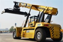 XCMG official reach stacker XCS45U China new 45 ton stacker reach for containers reach stacker price